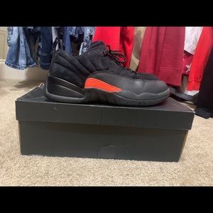 Jordan 12 low max orange